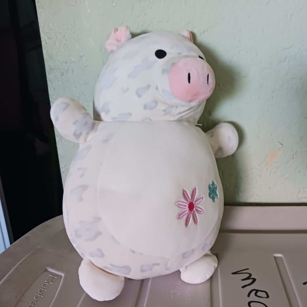 Kelly Toys Squishmallons Reese The Pig Huge me Cream Gray Great Conditions